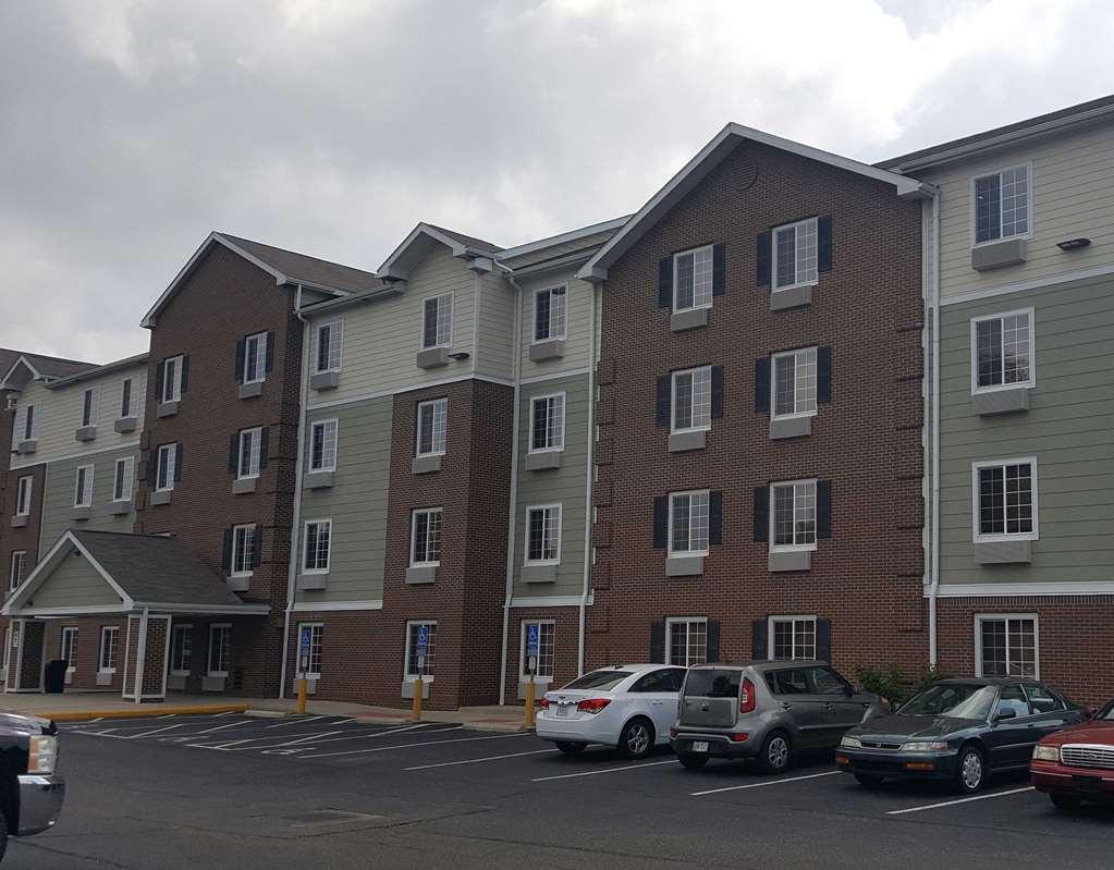 Extended Stay America Select Suites - Akron - South Portage Lakes Eksteriør billede
