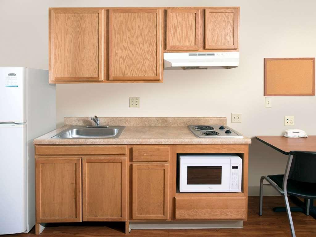Extended Stay America Select Suites - Akron - South Portage Lakes Værelse billede