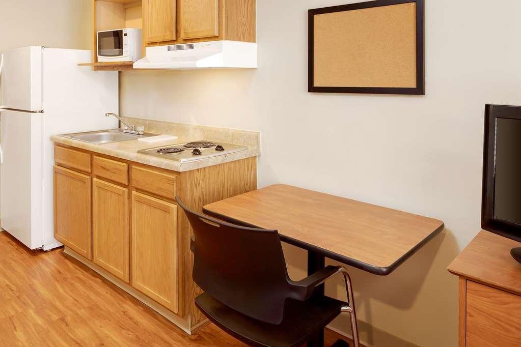 Extended Stay America Select Suites - Akron - South Portage Lakes Værelse billede