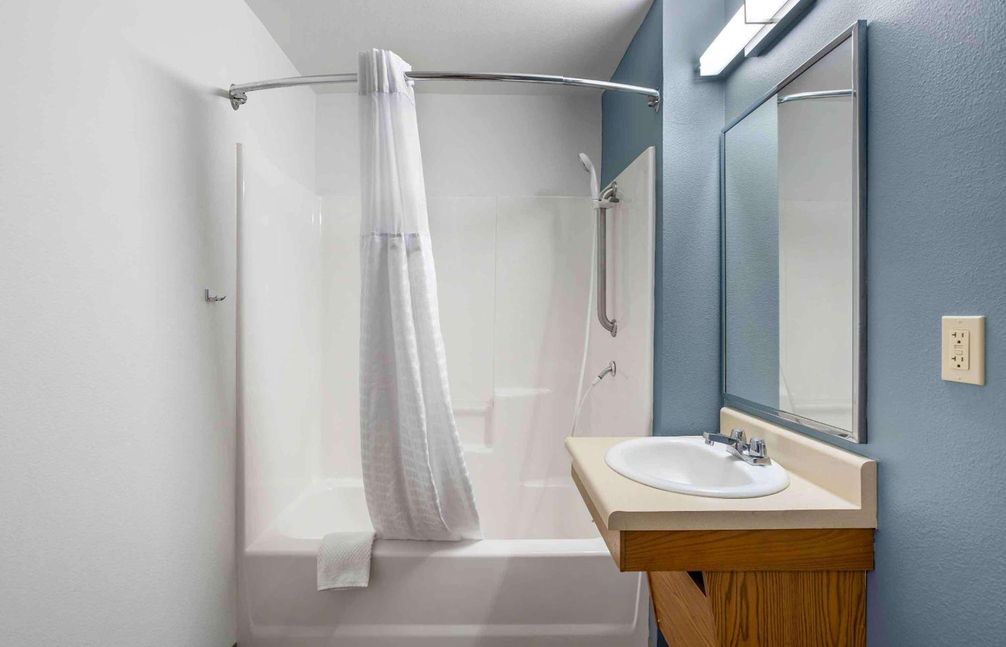 Extended Stay America Select Suites - Akron - South Portage Lakes Eksteriør billede