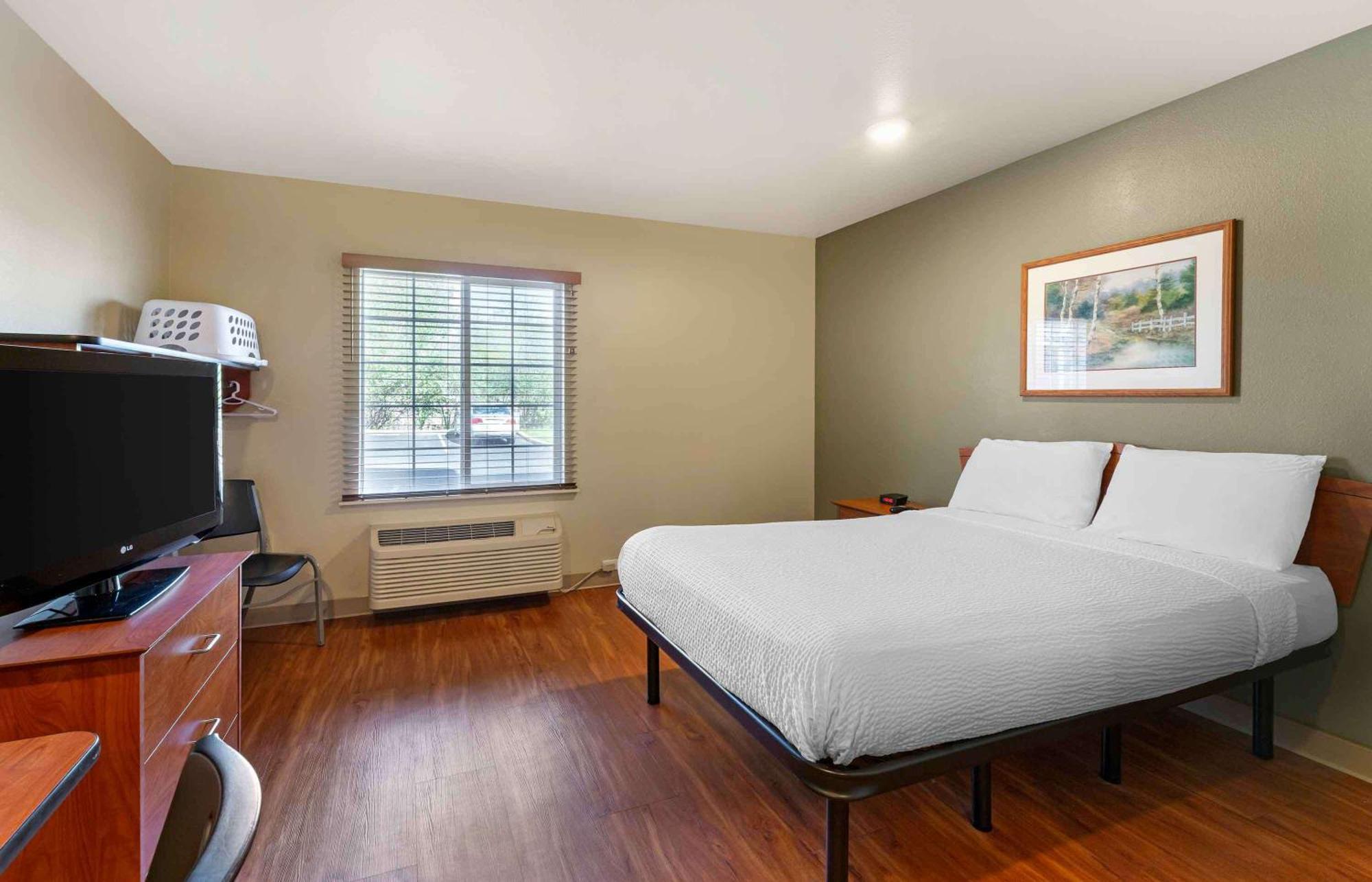 Extended Stay America Select Suites - Akron - South Portage Lakes Eksteriør billede